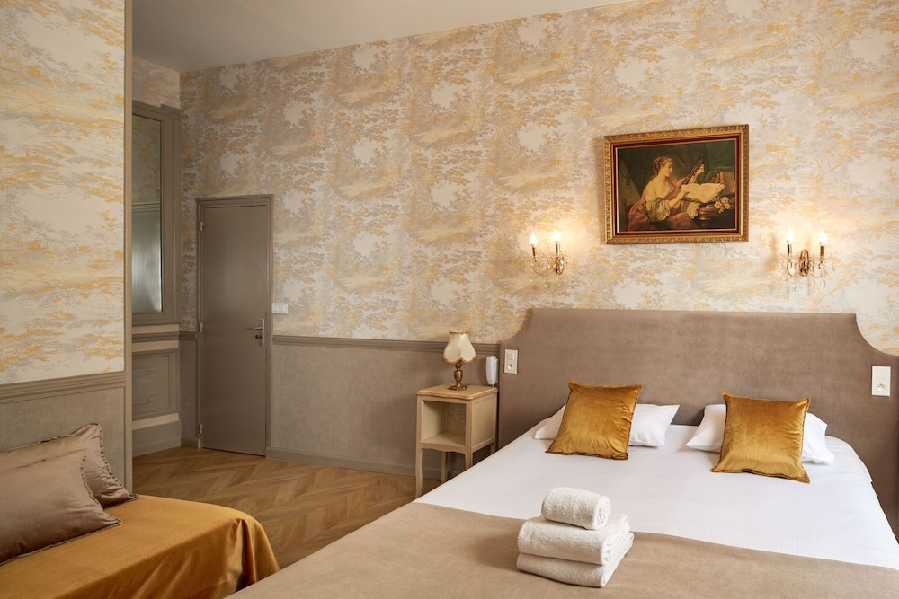 Classic Triple Room - Photo 6