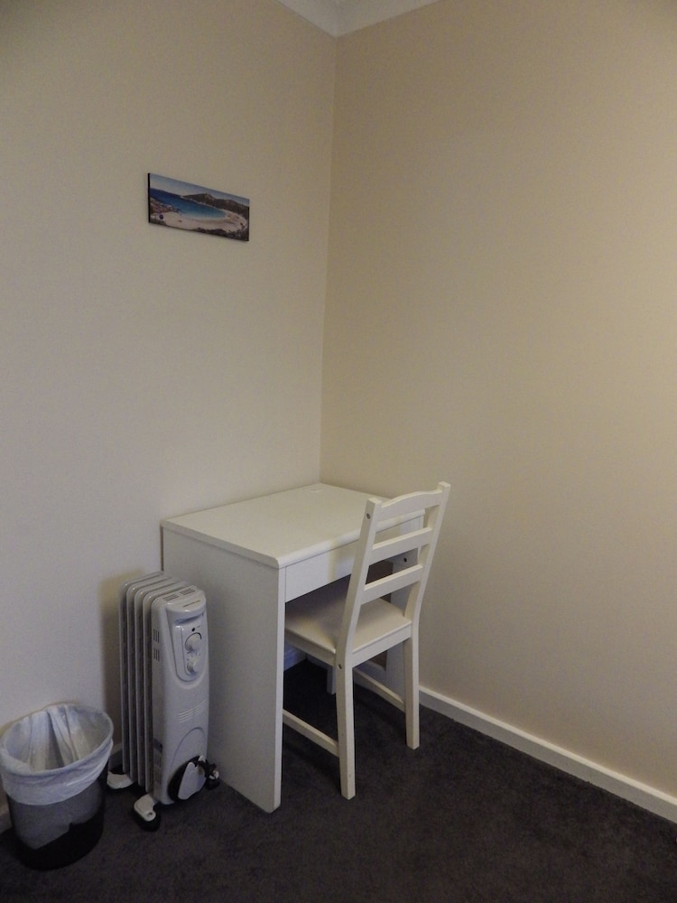 Double Room With Shared Bathroom photo 3