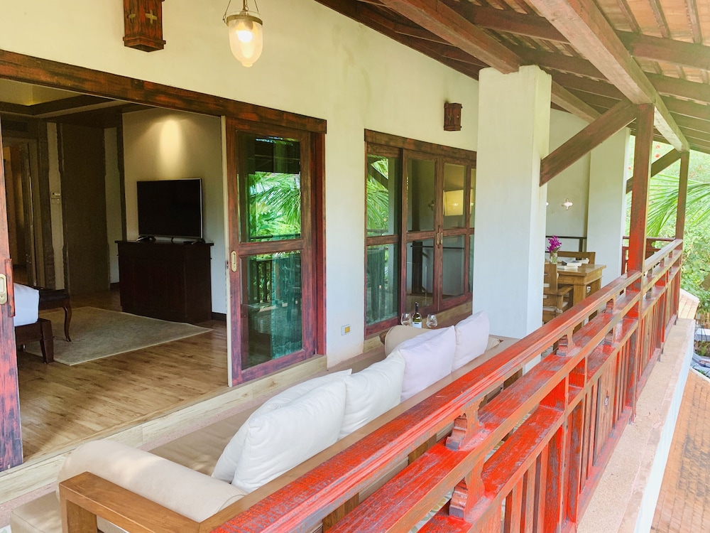 Junior Suite Room with Jacuzzi - Photo 16