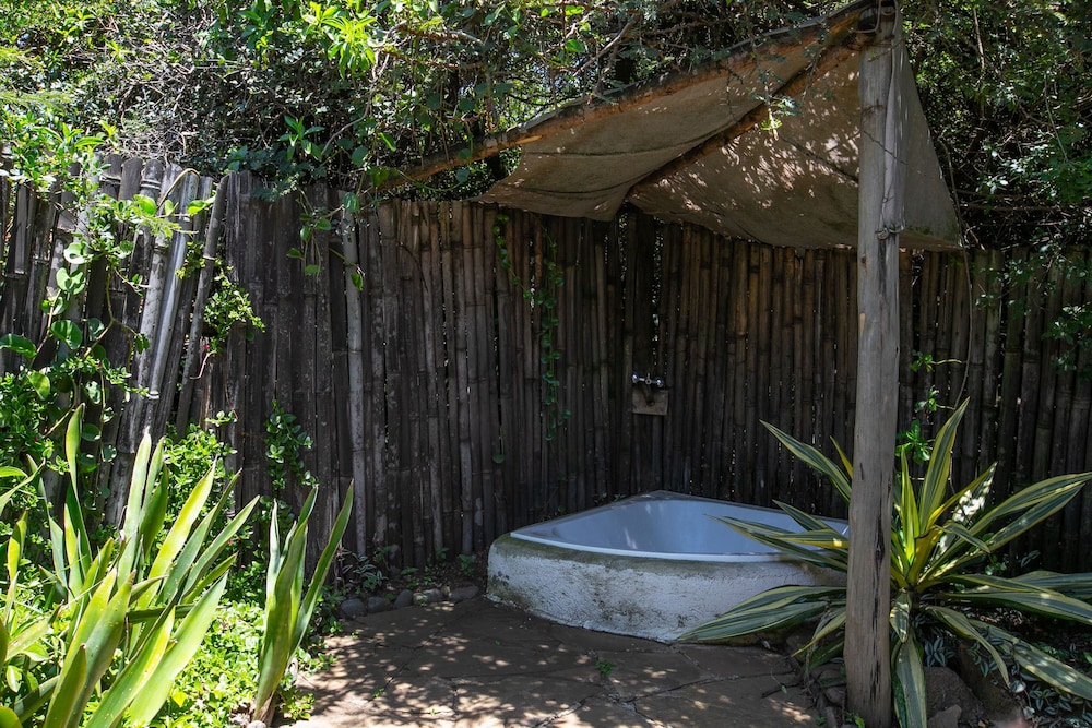 Cottage, 1 Queen Bed, Private Bathroom photo 2
