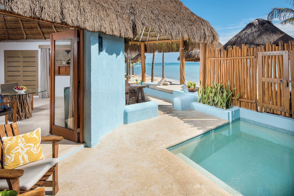 Premium Bungalow thumbnail 5