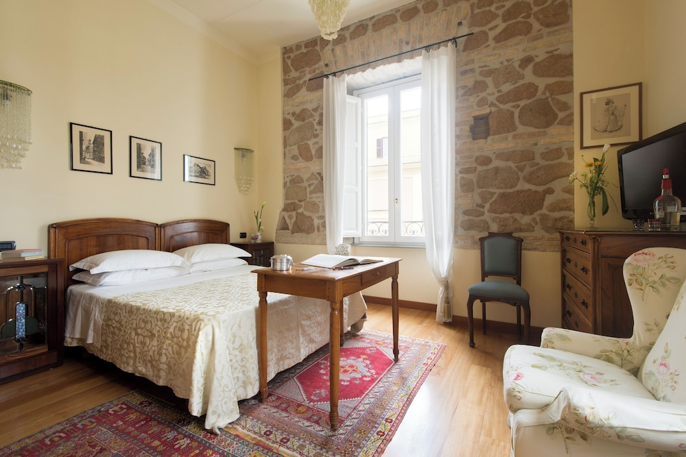 Superior Double Room, Pool View