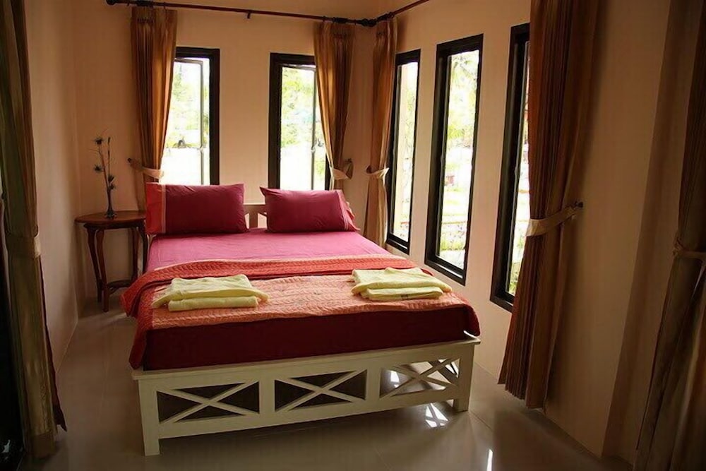 Deluxe Villa, River View photo 3
