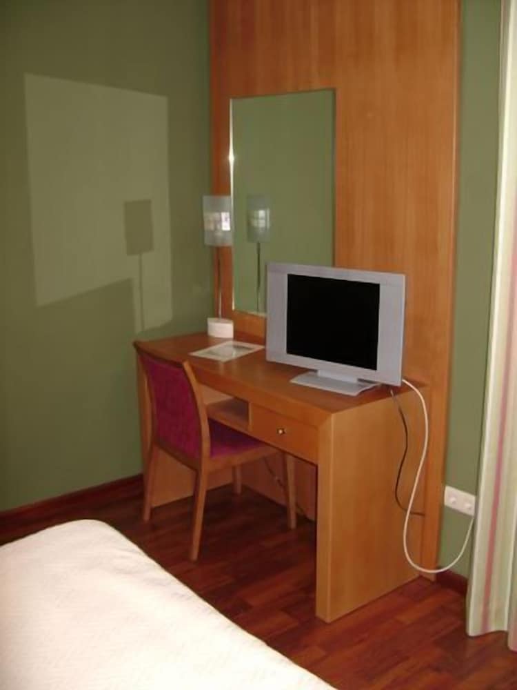 Double Room - Photo 3