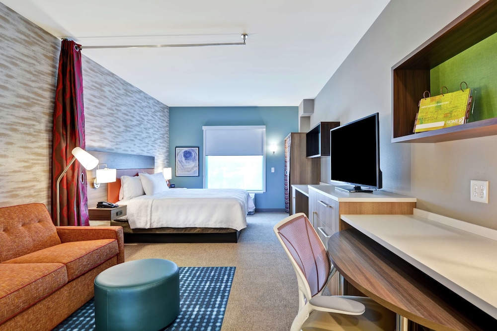 Studio Suite, 1 King Bed, Non Smoking - Photo 6