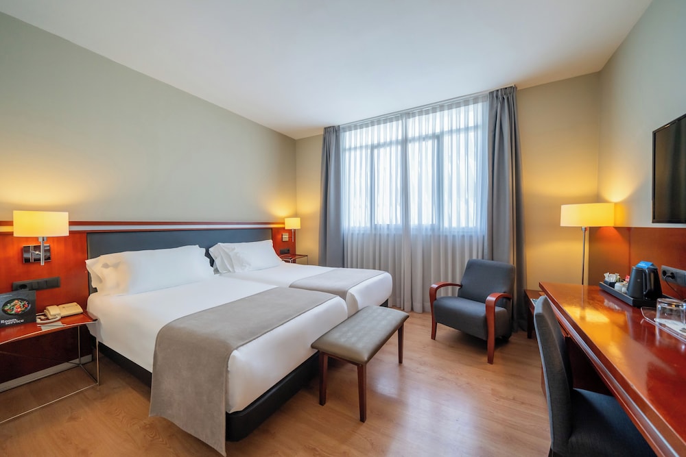 Standard Triple Room (2 adults + 1 child) - Photo 3