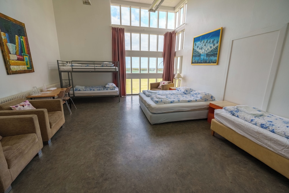 Executive Room (Shared Bathroom)