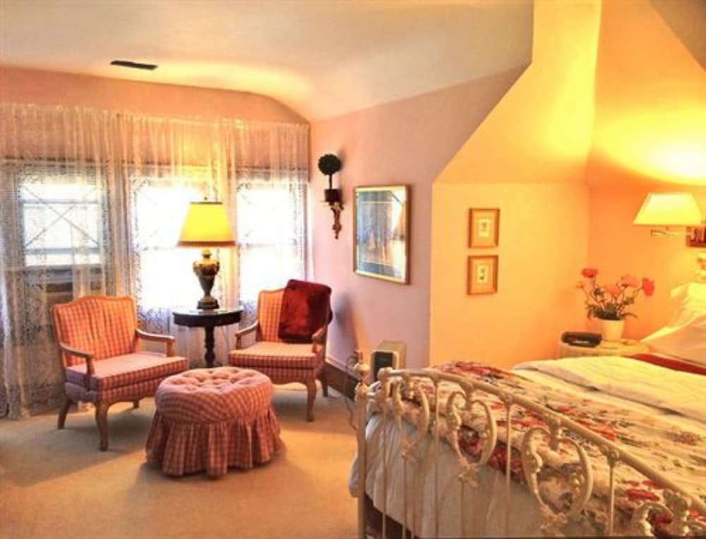 Business Suite, 2 Bedrooms, Non Smoking, Refrigerator