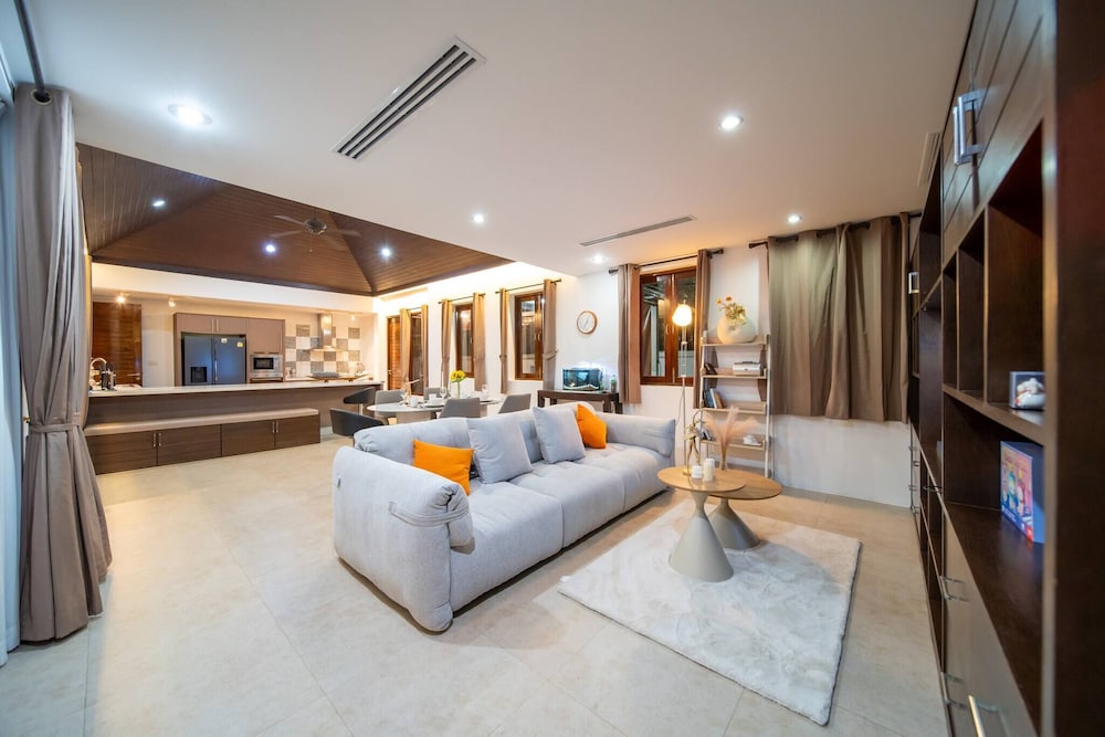 Villa, 4 Bedrooms, Smoking, Private Pool