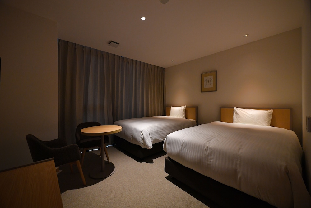 Standard Twin Room, Accessible, Non Smoking - Photo 2