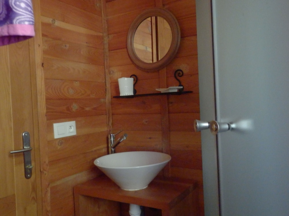 Cottage (La Roulotte) photo 2