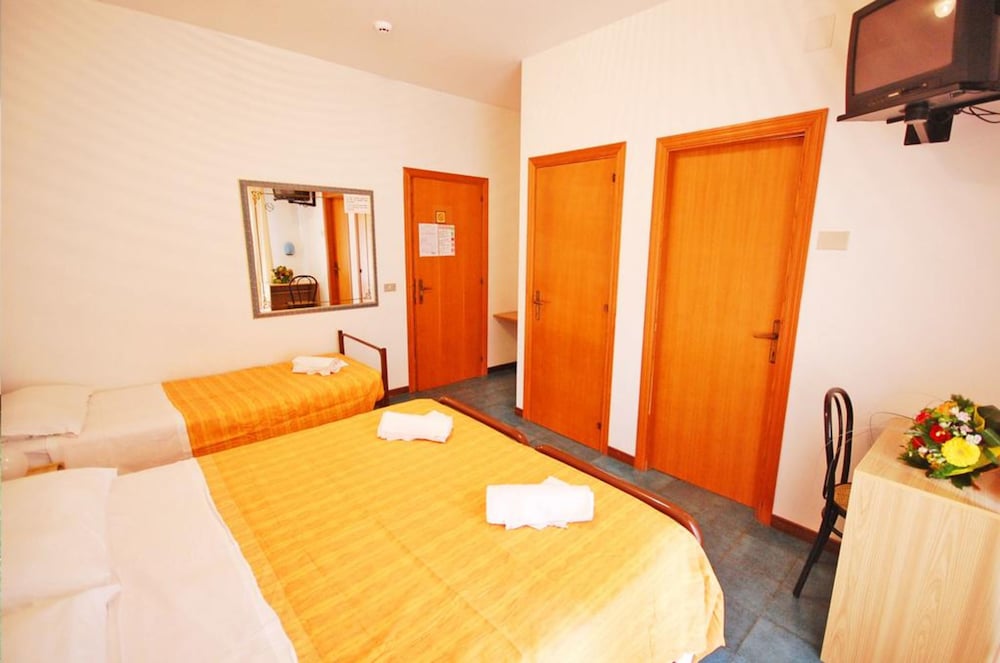 Triple Room photo 1