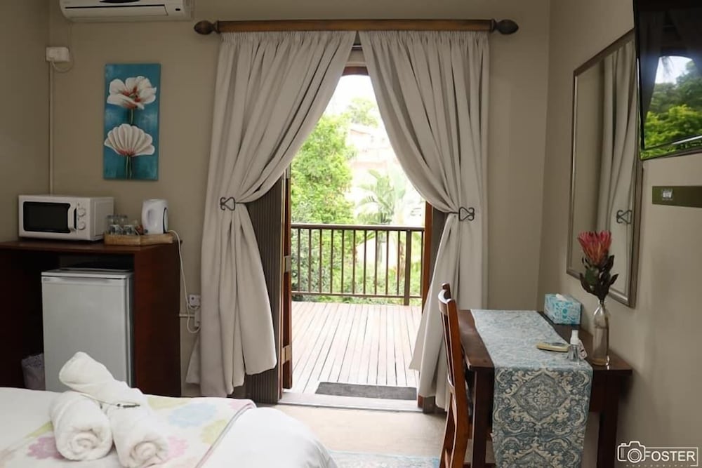 Family Room, Multiple Beds, Non Smoking, Garden View (Poppy) photo 1