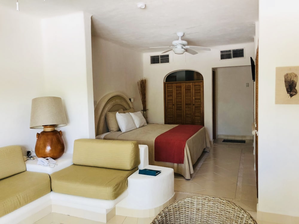 Villa, 3 Bedrooms, Terrace, Beach View photo 2