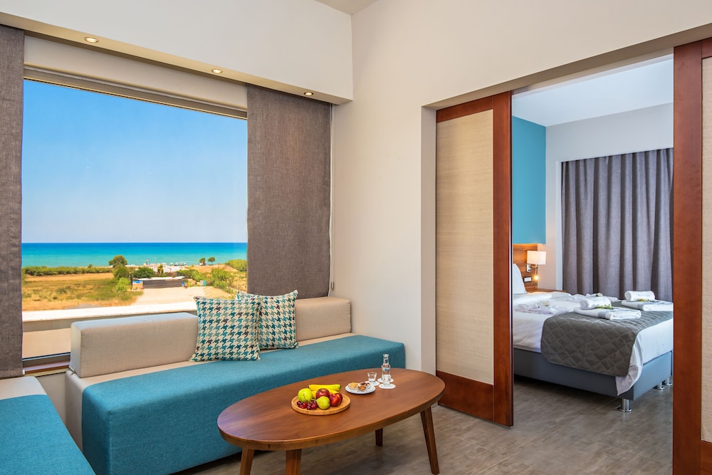Junior Suite, Private Pool photo 2