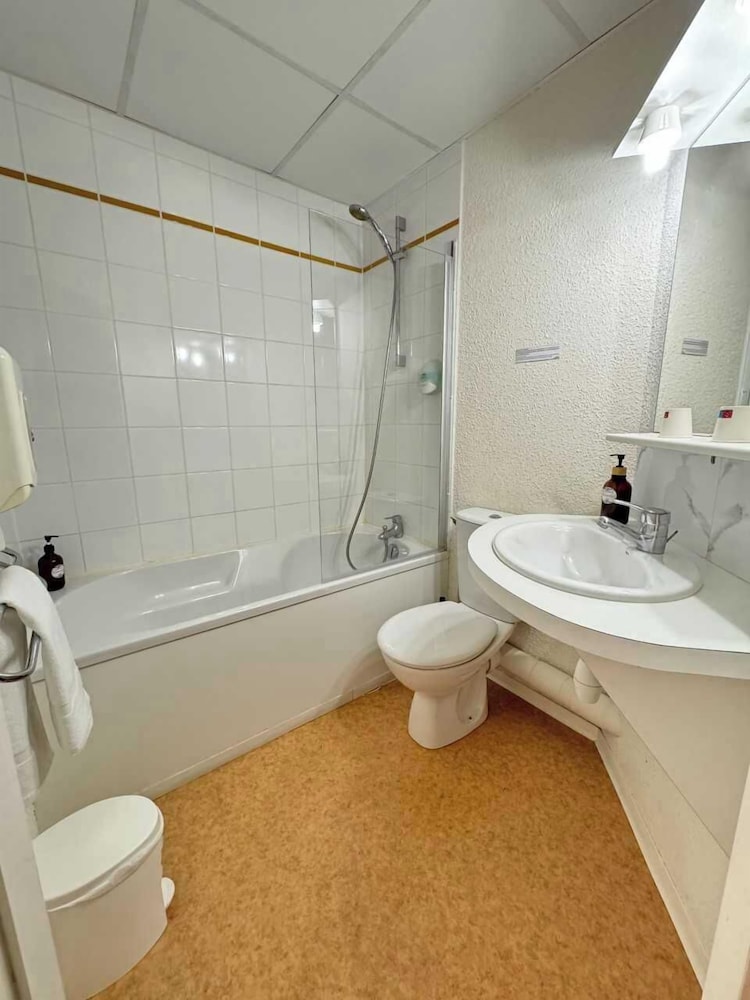 Standard Triple Room photo 3