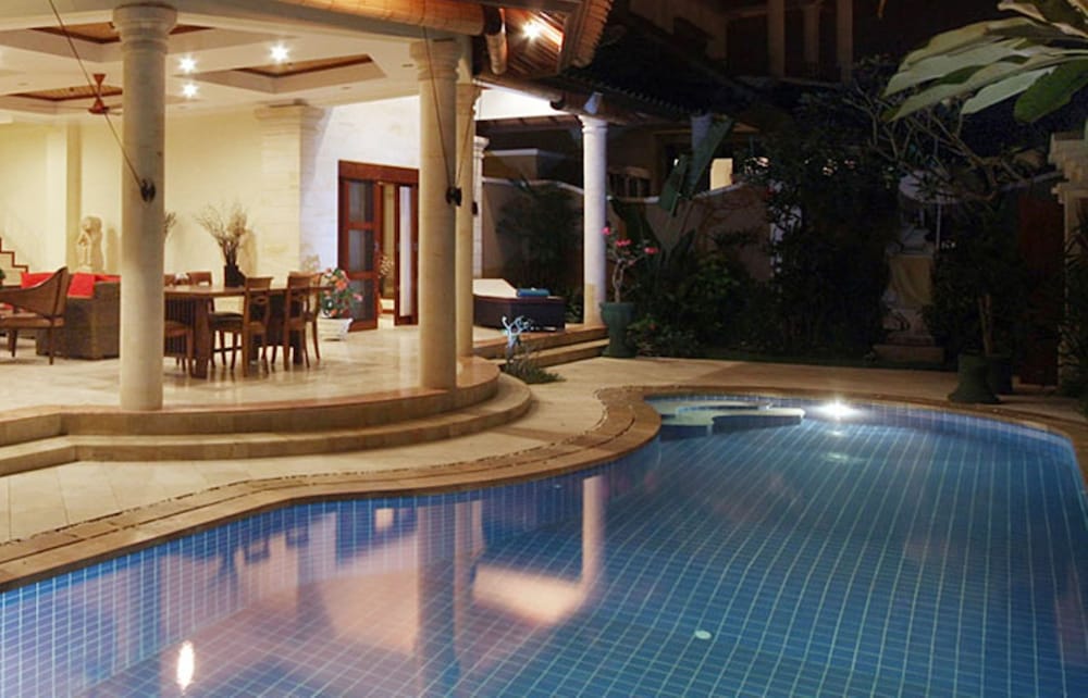 Two Bedroom Ocean View Villa photo 2