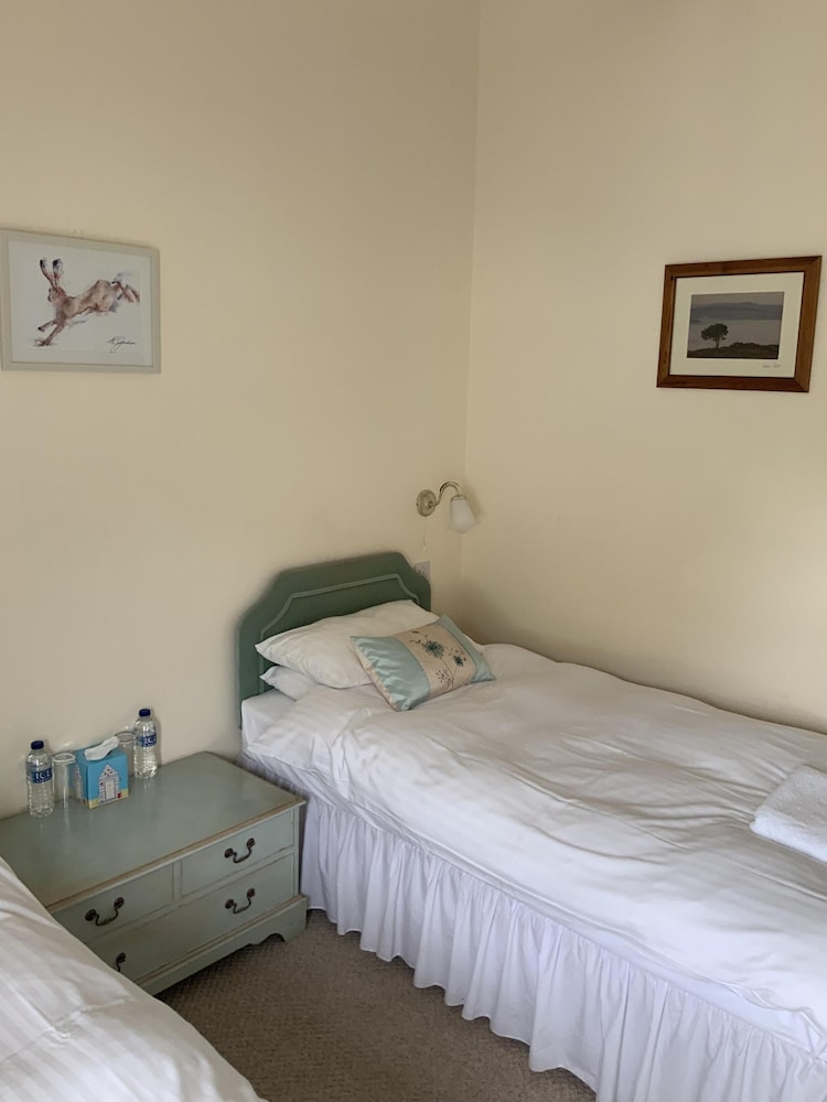 Comfort Twin Room, Ensuite, Garden View (Room 2) photo 3