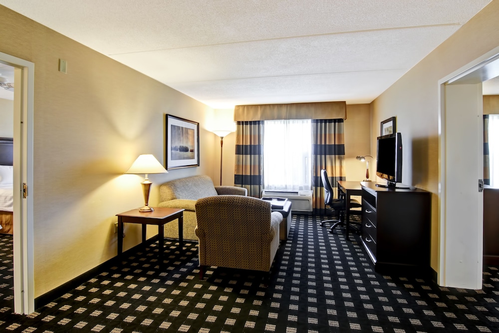 Room thumbnail 6