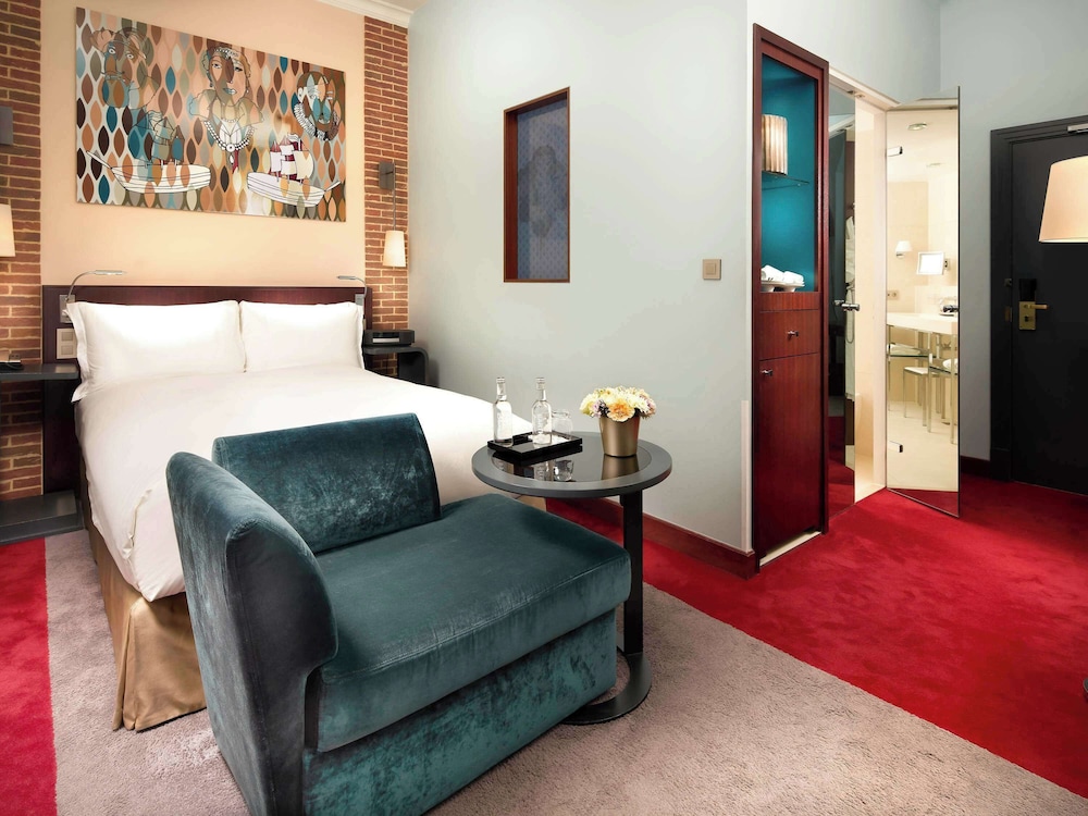 Classic Room, 1 Queen Bed, City View (Garden or City View)