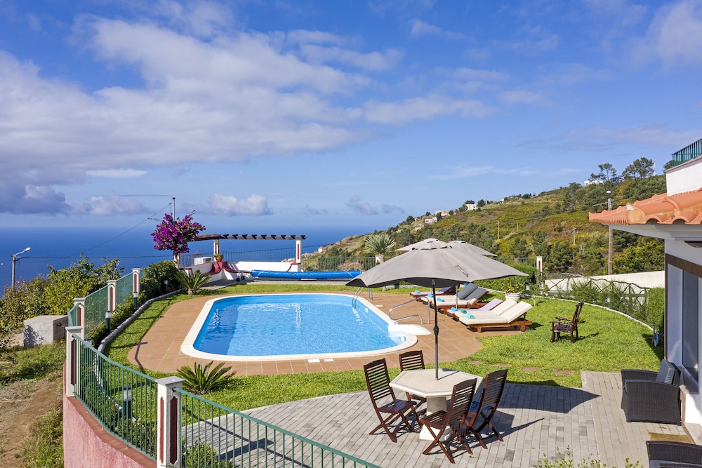 House, 3 Bedrooms, Private Pool, Hill View photo 2