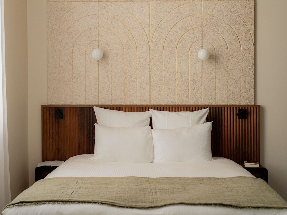 Deluxe Room, 1 Double Bed - Photo 3