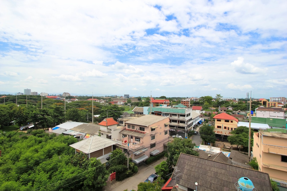 Nakara Montra Scenery Suite with balcony - Photo 8