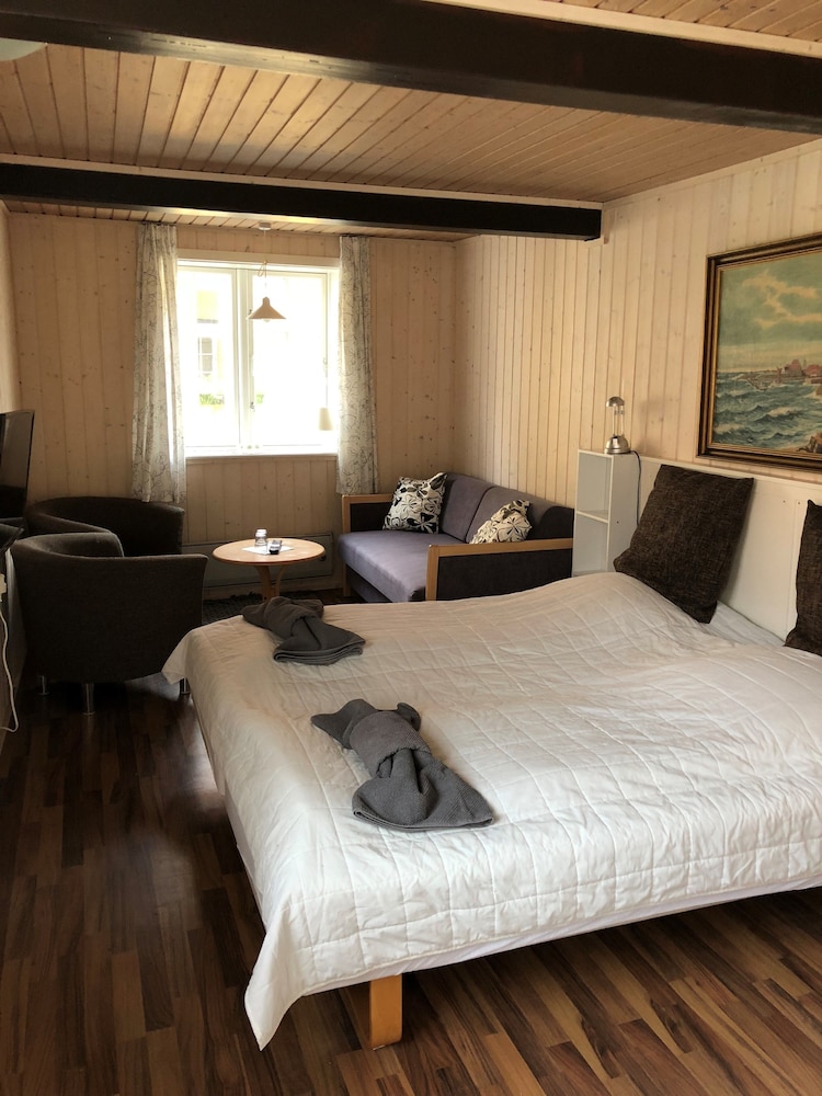 Double or Twin Room photo 3