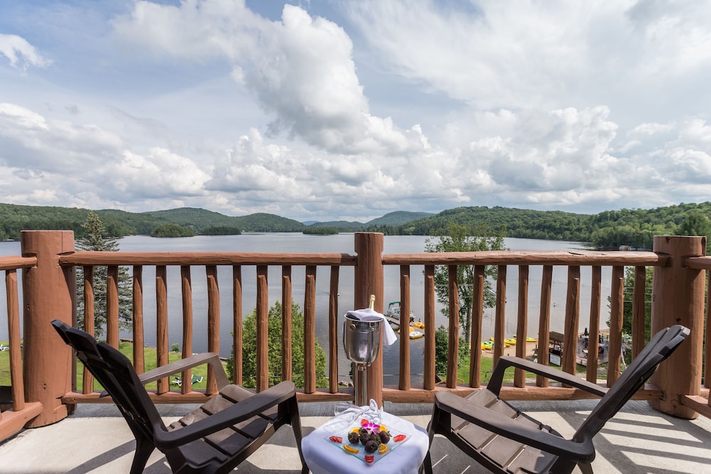 Deluxe Suite, Lake View (Pets Not Allowed) - Photo 4
