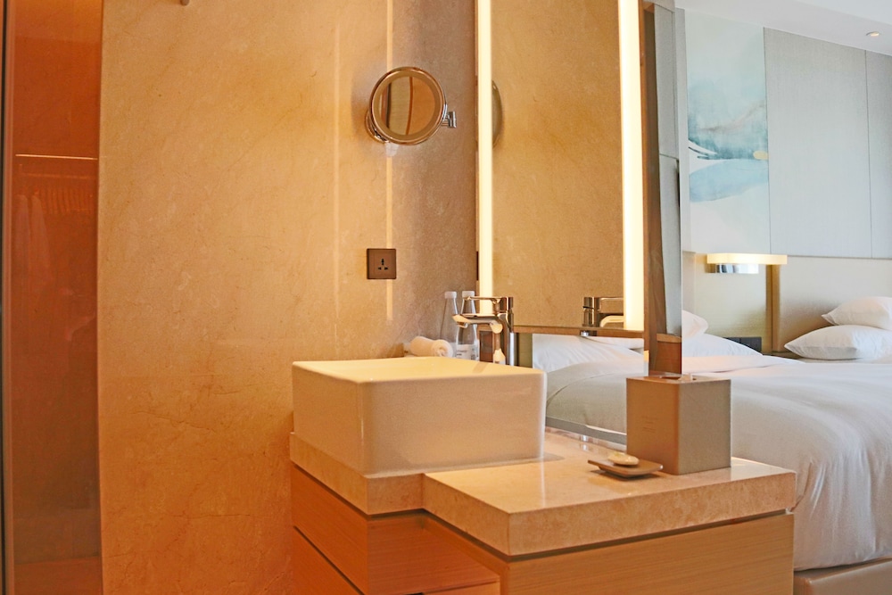 Room, 2 Double Beds, City View photo 2