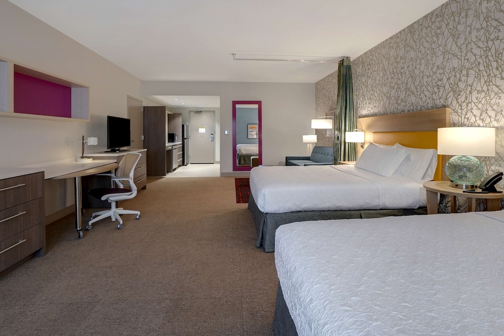 Studio, 2 Queen Beds, Accessible, Bathtub (Mobility & Hearing) - Photo 1