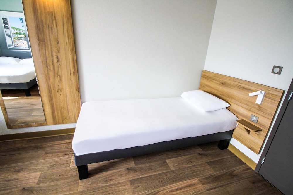 Quadruple Room - Photo 4