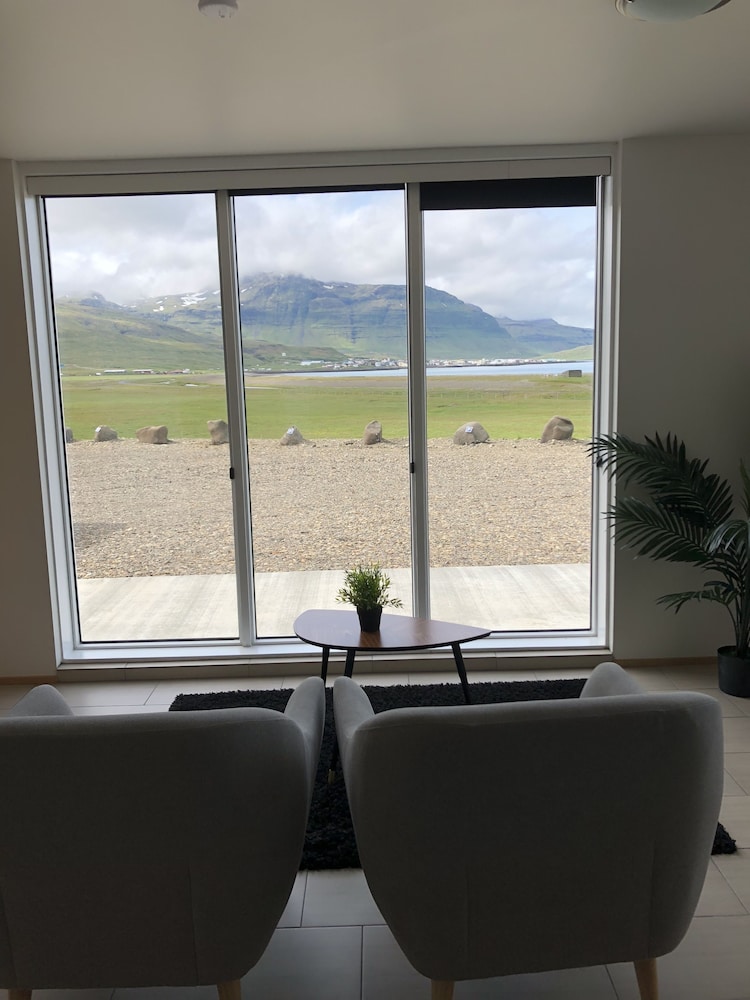 Superior Double or Twin with Mountain view  and private bathroom photo 3