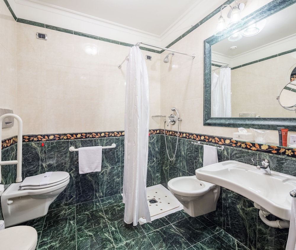 Single Room, Accessible
