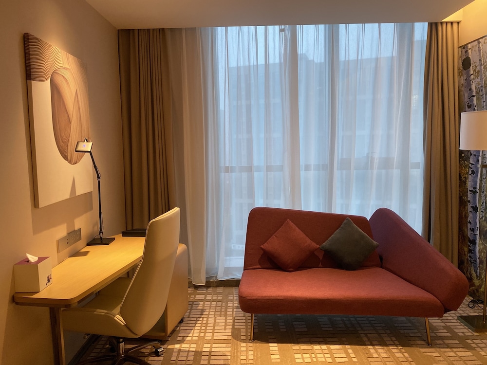 Superior King Room - Photo 3