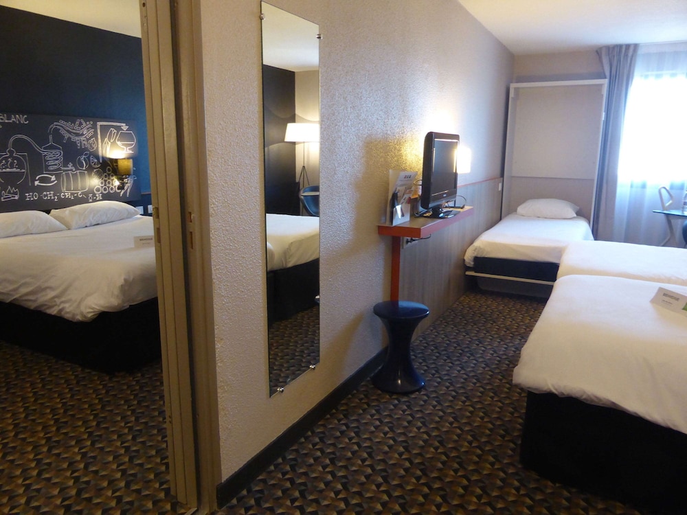 Superior Room, 2 Double Beds, Connecting Rooms - Photo 5