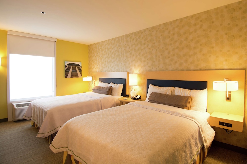 Studio, 2 Queen Beds, Accessible, Non Smoking