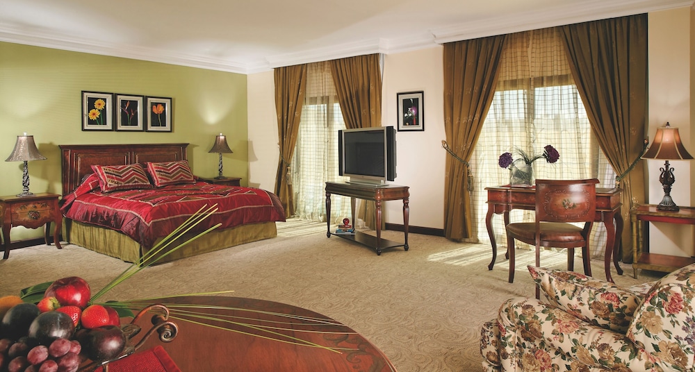 Deluxe Room - Photo 3