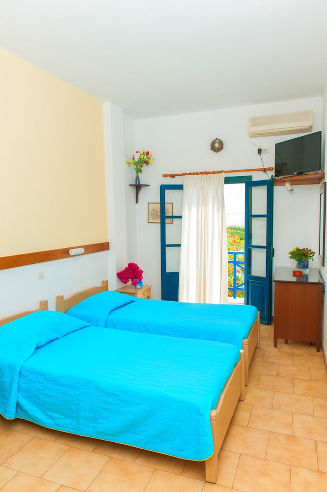 Standard Room - Photo 12