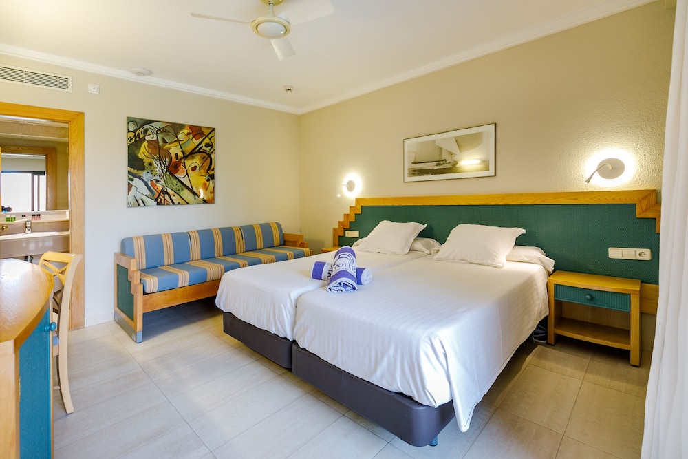 Double Room, Balcony (Maris) - Photo 2