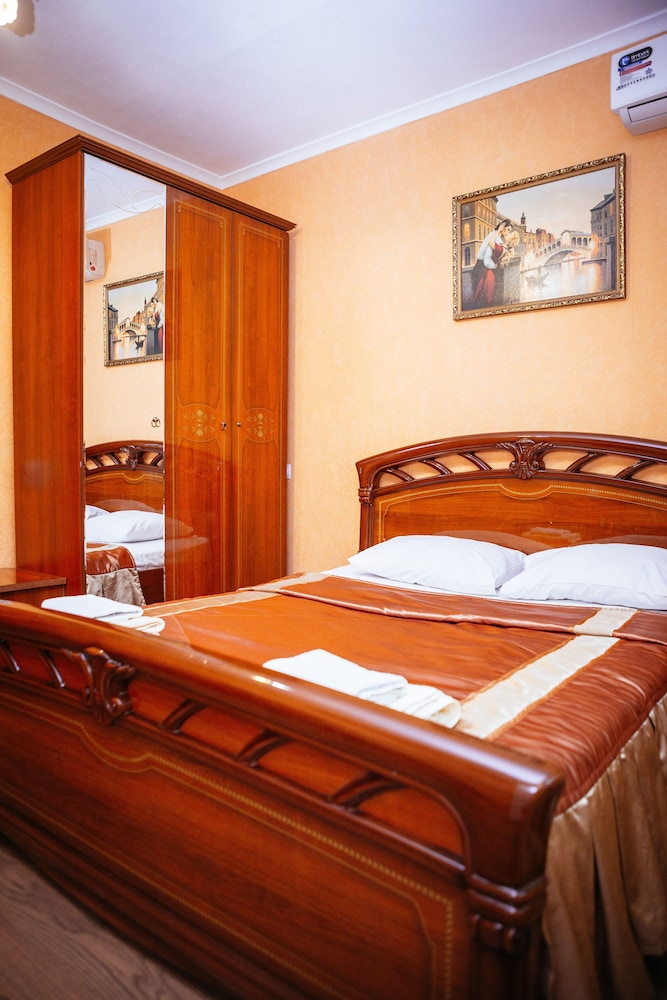 Deluxe Double Room, 1 Queen Bed, Non Smoking photo 3