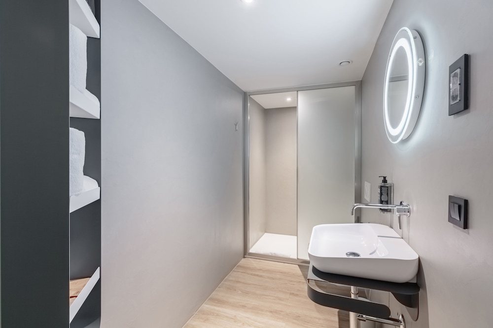 Superior Double Room, 1 Double Bed - Photo 6