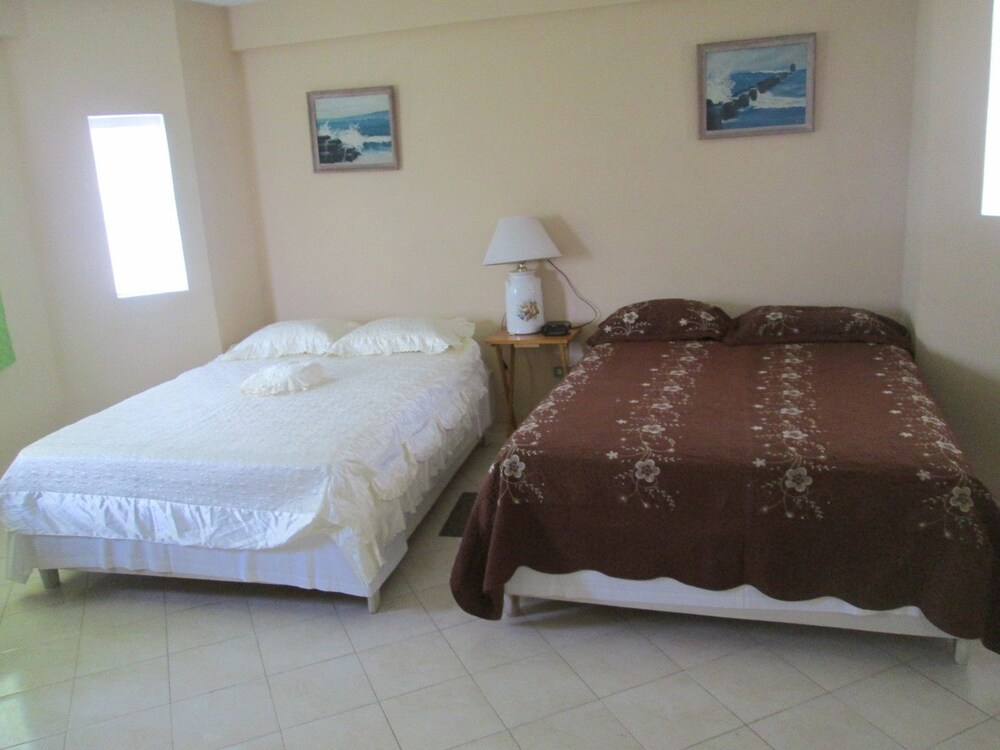 Triple Room, Multiple Beds, Mountain View