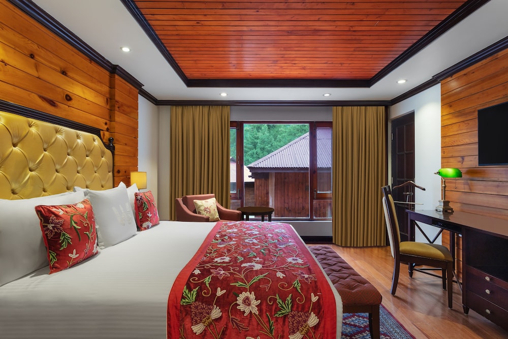 Suite, Multiple Beds (4 Bedroom Cottage) photo 3