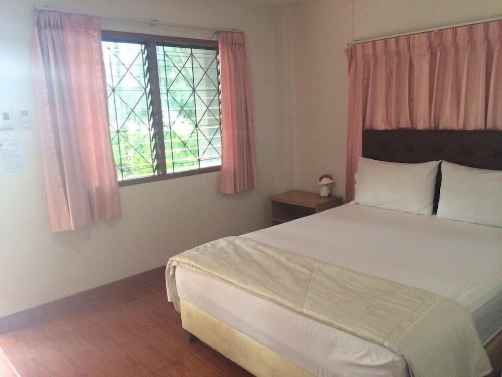 Standard Double Room photo 3