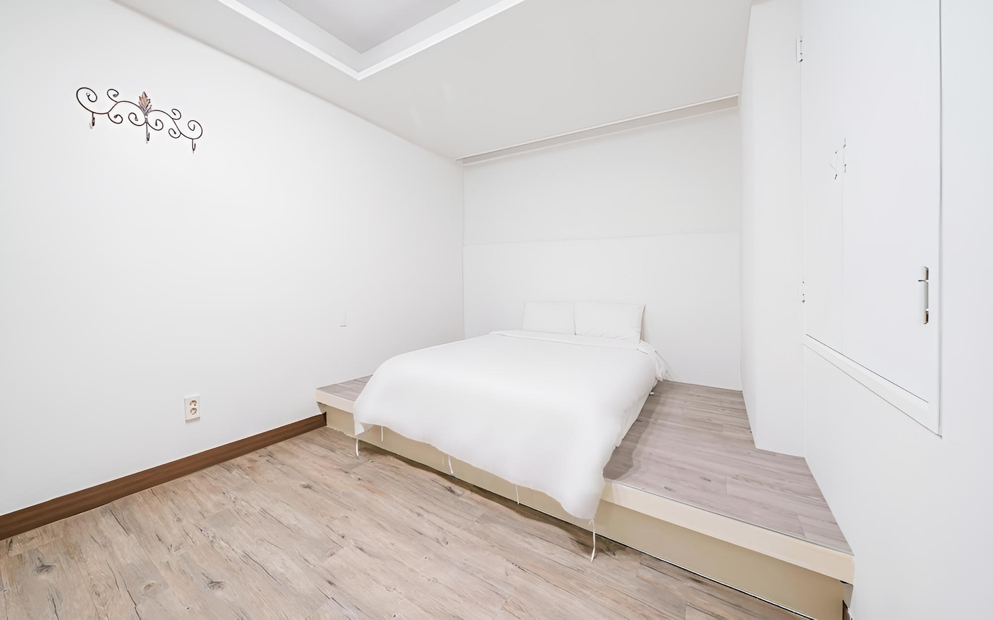 Room (VIP room) - Photo 3