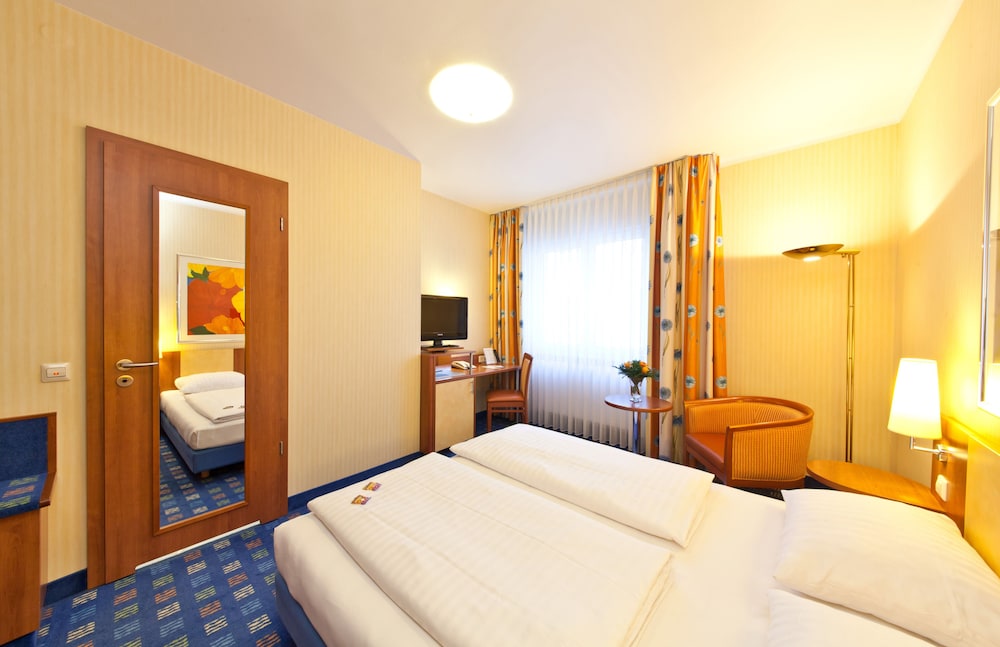 Standard Double Room - Photo 4