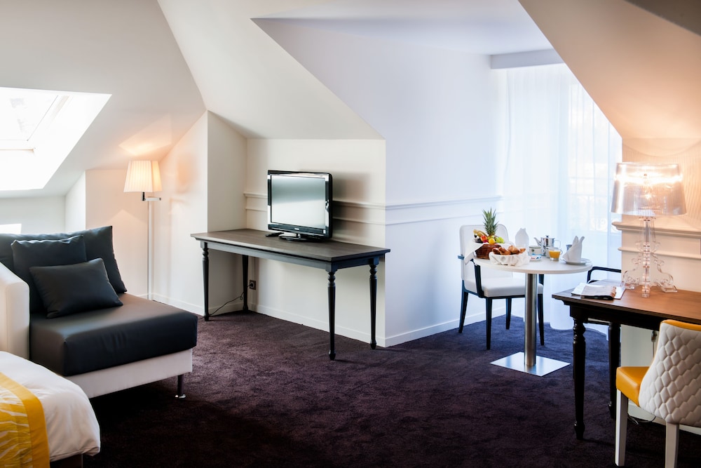 Suite (Privilege) - Photo 5