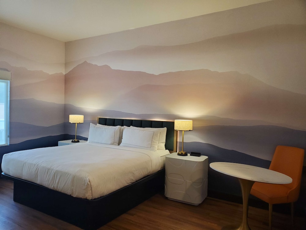 King bed - Photo 4