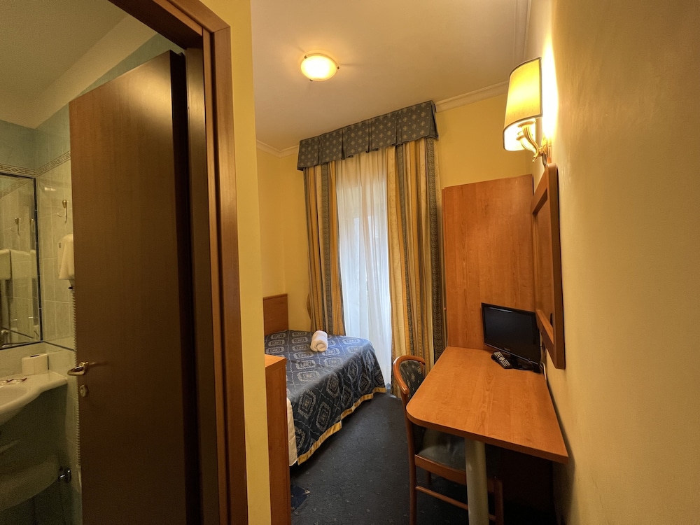 Basic Single Room